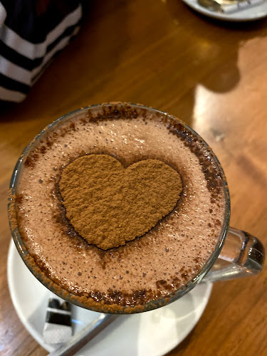 Център, пл. "Възраждане, 5600 Троян