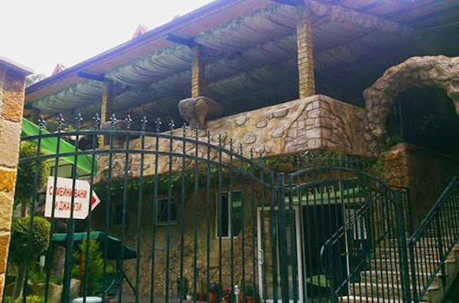 Tavern in Kolcho - Гастрономия и хотелиерство