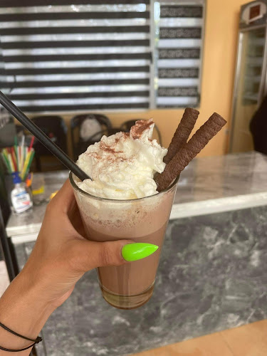 Opinii despre Сладкарница Наслада în Дългопол - Гастрономия и хотелиерство