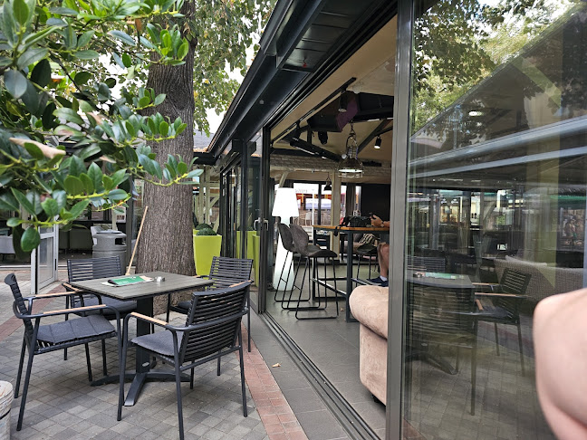 Gardens retro bar&café - Гастрономия и хотелиерство