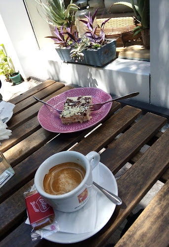 Opinii despre Mi Casa în София - Гастрономия и хотелиерство