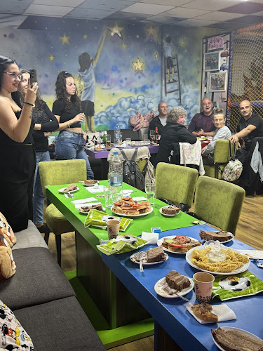 ул. „Патриарх Евтимий“ 3, п.к.6400, 6404 Димитровград