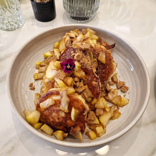 Кафене Форест - Гастрономия и хотелиерство