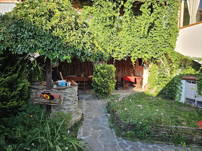 ул. „Здравко Бомбов“ 10, 9101 Бяла