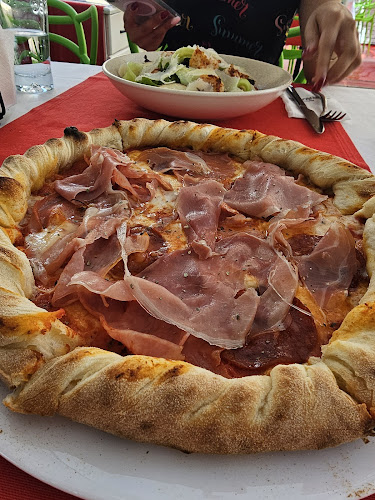 Русе Център, ул. „Църковна независимост“ 16, 7000 Русе