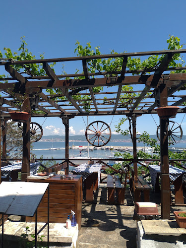 Стария Град, ул. „Месембрия“ 8231, 8231 Несебър