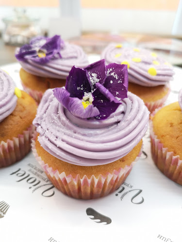 Violet bakery