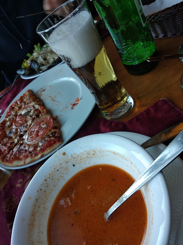 ул. „Димитър Талев“ 2, 5770 Луковит