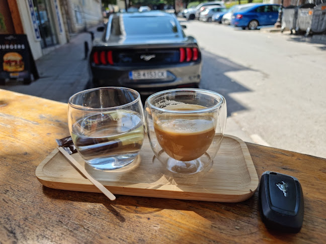 Велико Търново Център, ул. „Хаджи Димитър“ 2, 5000 Велико Търново