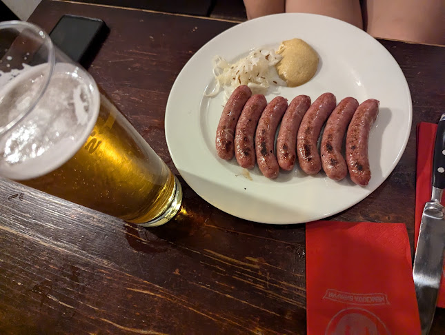 Opinii despre Die Alte Lampe - Deutsche Bier Stube în София - Гастрономия и хотелиерство