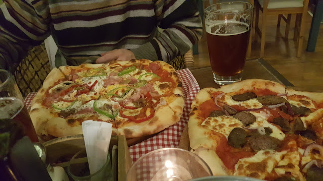 София център, ул. „Искър“ 1, 1000 София