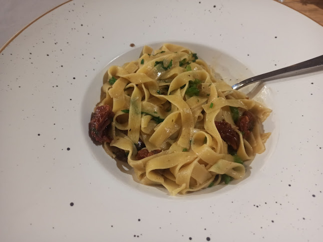 La Bombonera bar & dinner - Гастрономия и хотелиерство