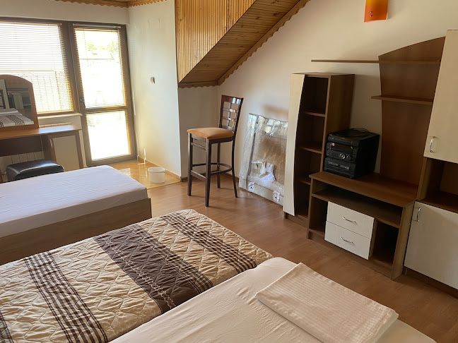 ул. „Княз Борис I-ви, 4270 Първомай