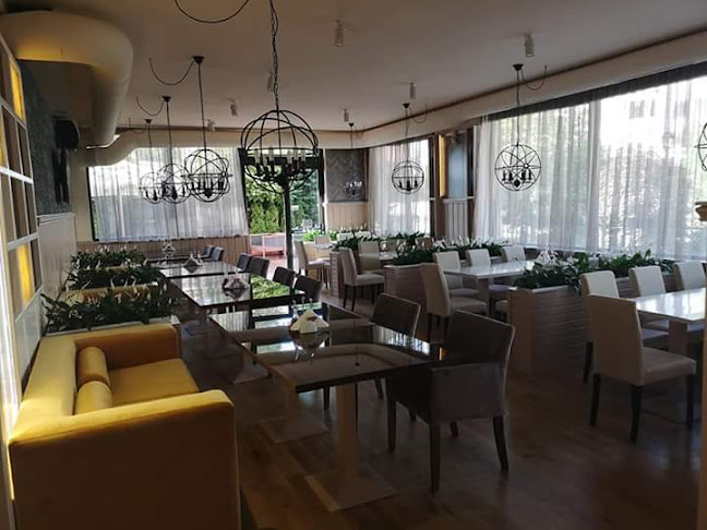 Пицария „Ветрило“ - Младост - Гастрономия и хотелиерство