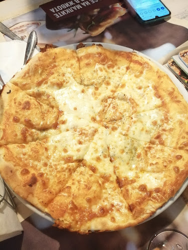 кв. Стария град, ул. „Крайбрежна“ 11, 8200 Поморие