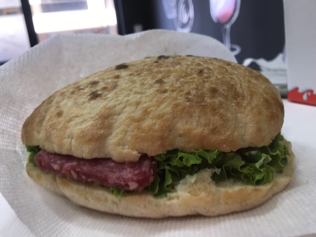 РуВаДжо Фреш Бар - Гастрономия и хотелиерство