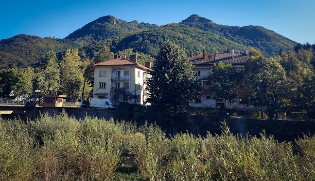 Сладкарница Иза