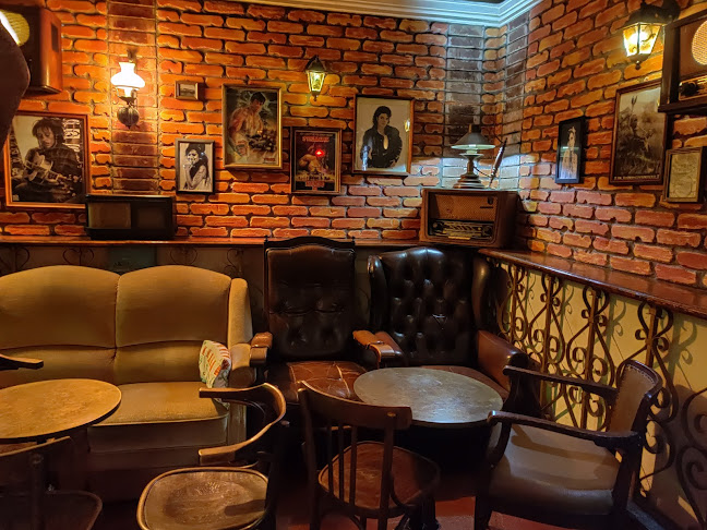 Opinii despre Бар "Карлуш" în Свищов - Гастрономия и хотелиерство