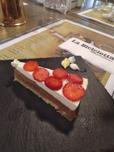 София център, бул. „Княз Александър Дондуков" 18, 1000 София