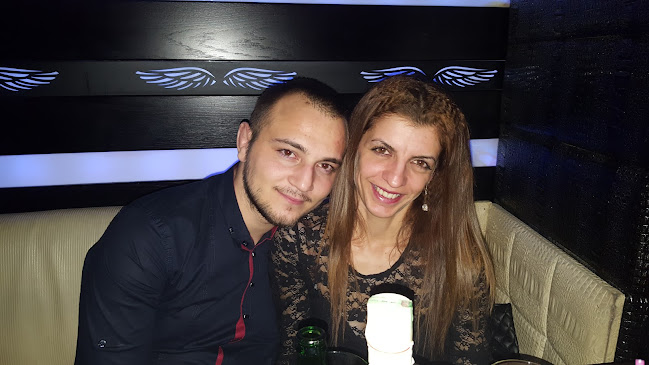 Клуб „Аура“ - Гастрономия и хотелиерство