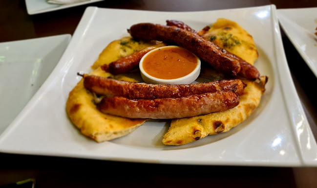 площад Независимост 2, 2100 Център, Елин Пелин, България