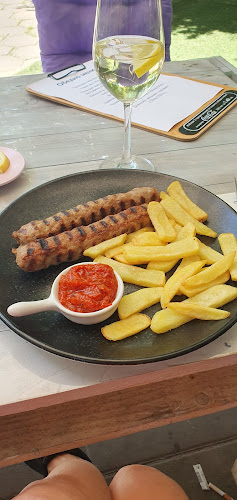 9JXF+R4, кв. Мара Денчева, до бл. 20, сладкарница, 5800, 5800 Плевен