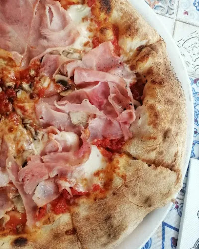 Аморе Пицария-ресторант