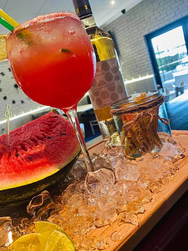 42.653899, 23.399719, ж.к. Дружба 2, ул. „Ханс Кристиан Андерсен“ 210, 1582 София