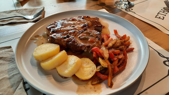 ЕТНО Ресторант "Мехомия"