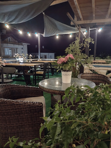 ул. „Възраждане“ 6, 8142 Черноморец