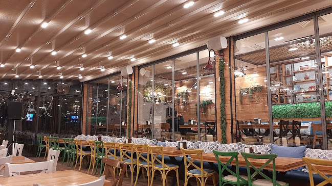 под Аквариум, ПриморскиОдесос, Крайбрежна алея, 9000 Варна