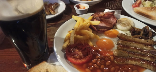 Джей Джей Мърфис - Гастрономия и хотелиерство