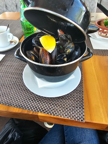 Opinii despre Ресторант Българка în Каварна - Гастрономия и хотелиерство