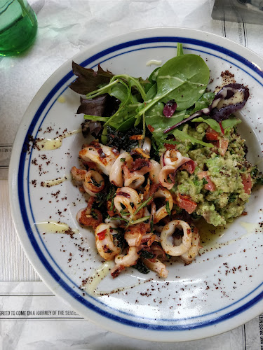 София център, ул. „проф. Асен Златаров“ 14, 1504 София