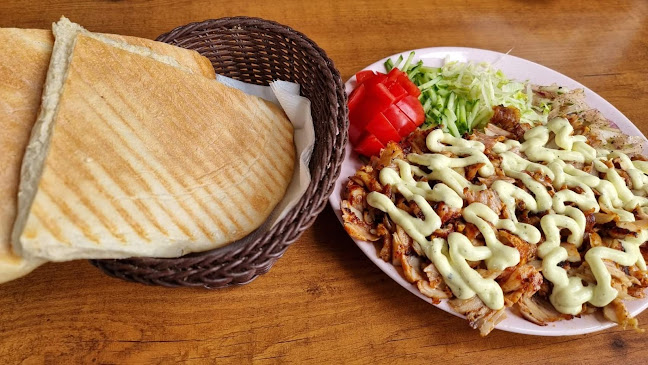 кв. Възрожденци, бул. „Христо Ботев“ 80, 6600 Кърджали