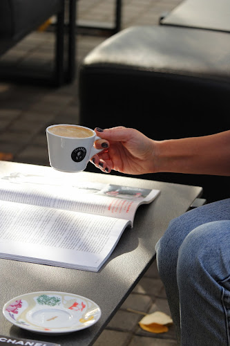 Gardens retro bar&café - Казанлък