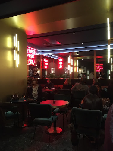 София център, пл. „Света Неделя“ 16 square, 1000 София