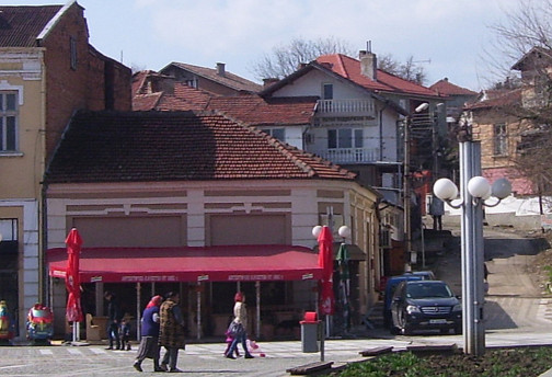 Център, ул. „Дунавска" 23, 3600 Лом