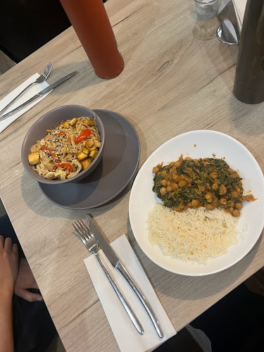 Ресторант Веге Джой/Vegan & Vegetarian Restaurant Vege Joy - Гастрономия и хотелиерство