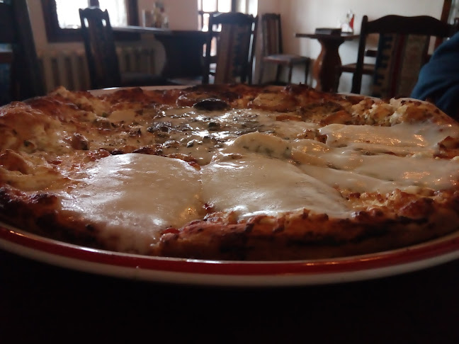 Пицария Ресторант “Чичовци” - Гастрономия и хотелиерство