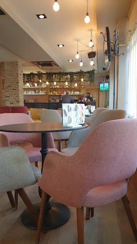 Comentarii opinii despre Cafe-Bar Vogue