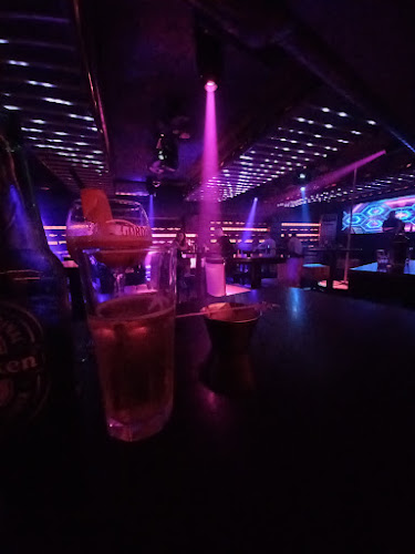 Клуб „Аура“ - Гастрономия и хотелиерство