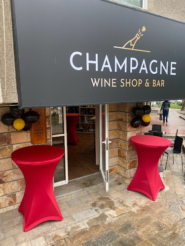 CHAMPAGNE wine shop & bar