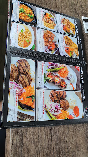 ж.к. Младост 3Младост, бул. „Александър Малинов“ 63, 1799 София