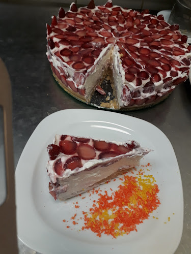 Opinii despre Фемили Спейс în Сливен - Гастрономия и хотелиерство