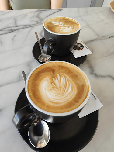 Opinii despre CAVEA Roman Stadium în Пловдив - Гастрономия и хотелиерство