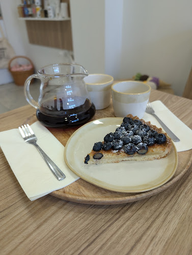 Новенски, ул. „Иван Вазов“ 8, 6100 Казанлък