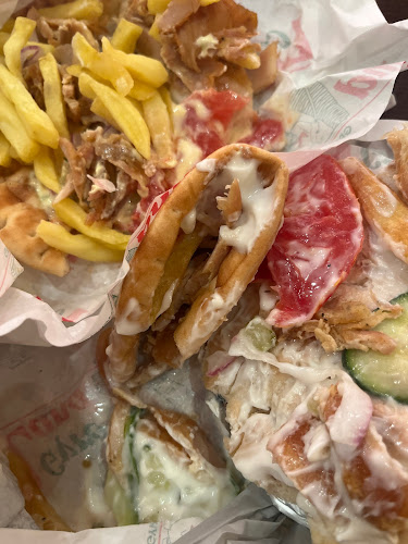 ж.к. Христо Ботев - ЮгЮжен, ул. „Македония“ 95, 4004 Пловдив