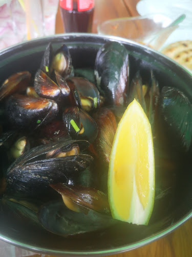 Opinii despre Бистро Езерата | Прясна риба, миди, Обедно меню Балчик în Балчик - Гастрономия и хотелиерство