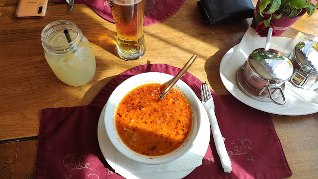 Винарна "При Момите"